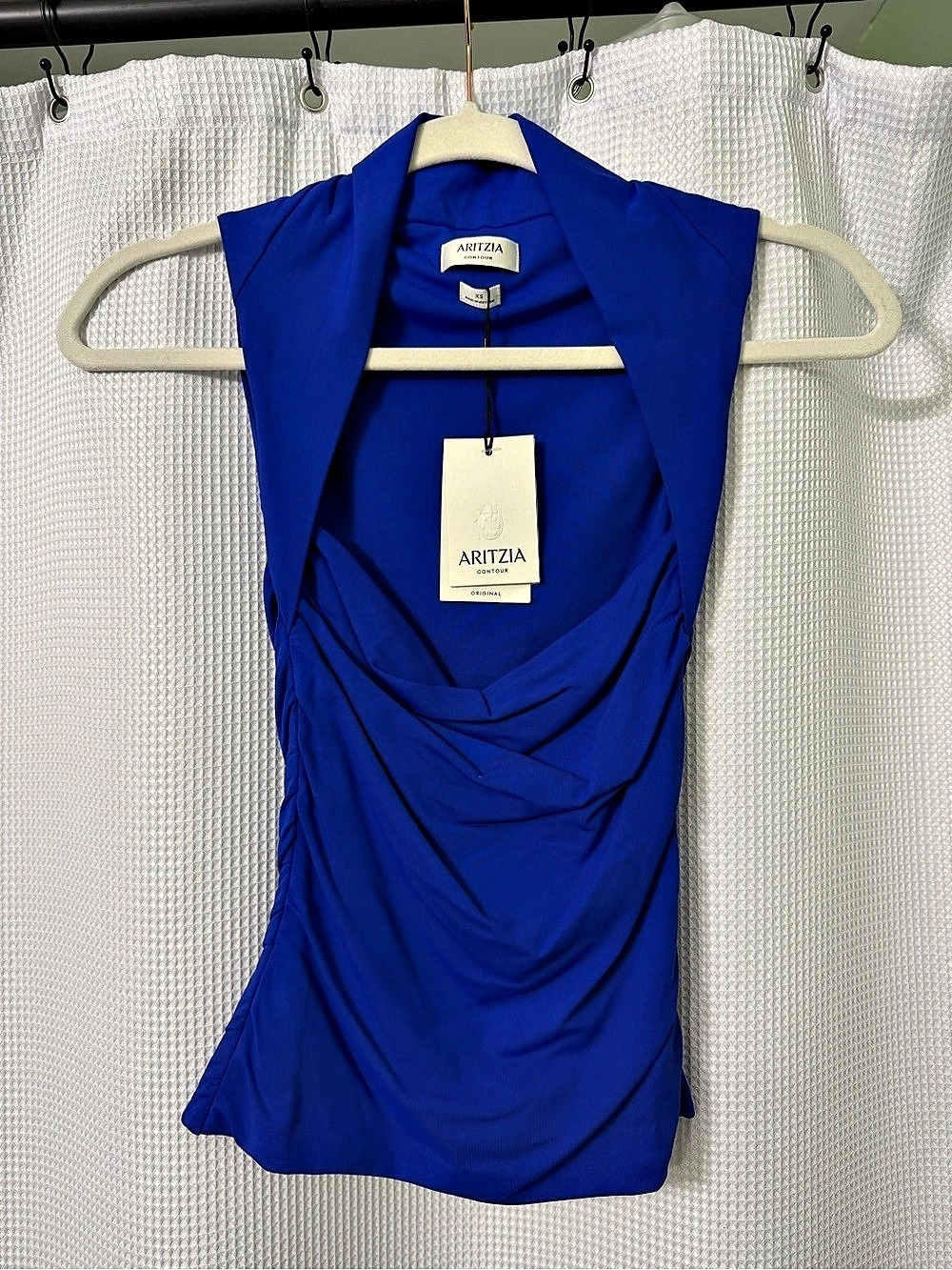 Aritzia Contour Flourish Top